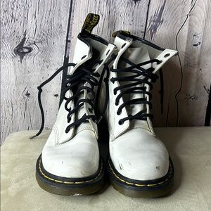 Dr. Martens 1460 smoothWhite Leather Boots with Black Laces size EU 37 or US 6